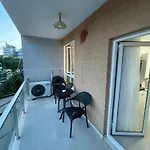 Cozy And Modern 1br With Full Kitchen