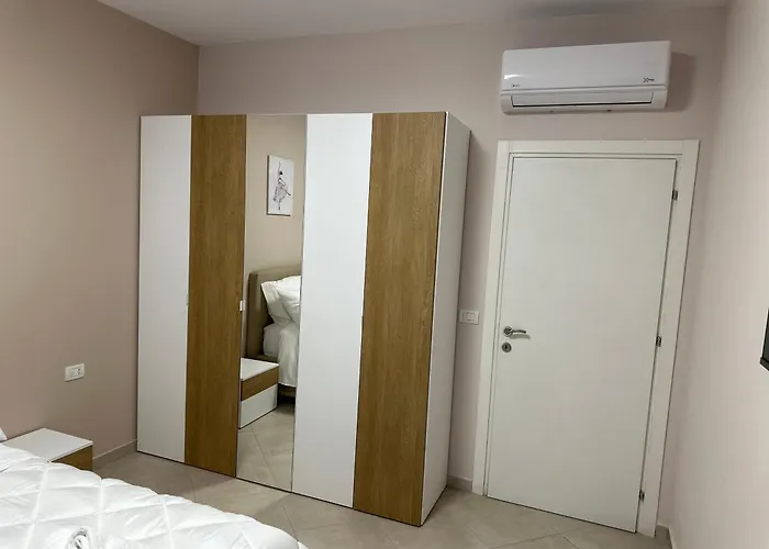 Cozy And Modern 1br With Full Kitchen Apartment Tirana