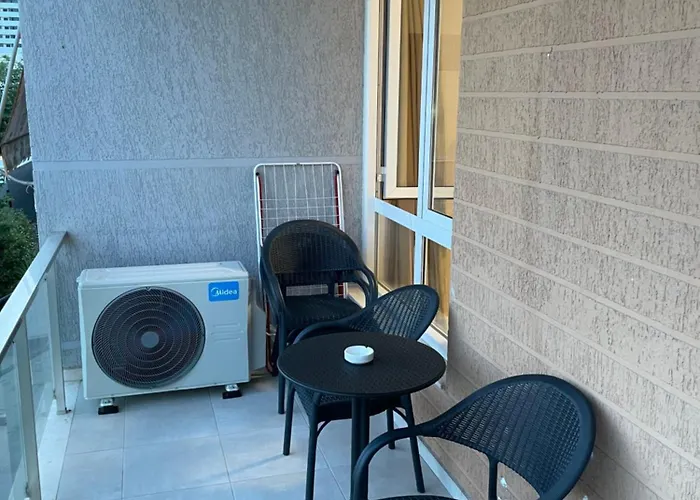 Cozy And Modern 1br With Full Kitchen *
